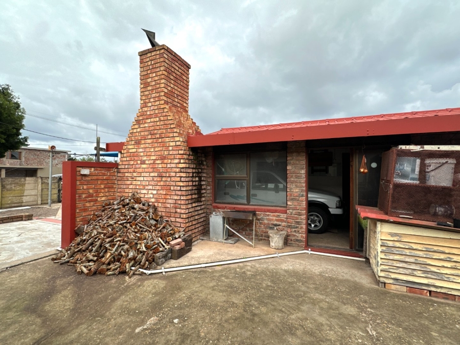 3 Bedroom Property for Sale in Albertinia Western Cape